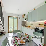 Guesthost - Casa Delle Vacanze * Pianello (Umbria)