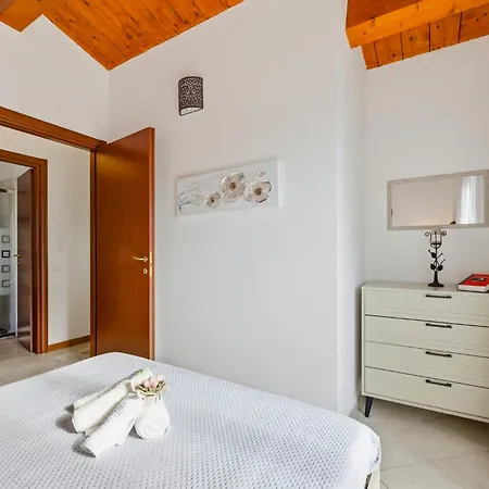 Guesthost - Casa Delle Vacanze Apartamento