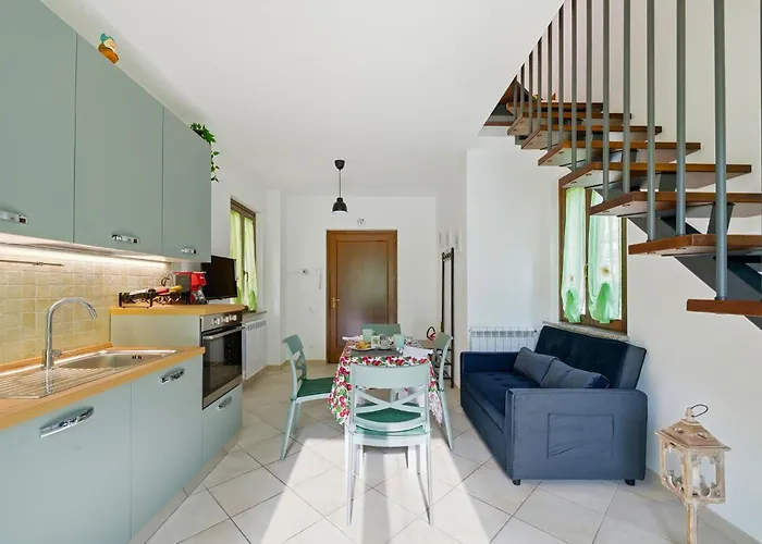 Guesthost - Casa Delle Vacanze * Pianello (Umbria)