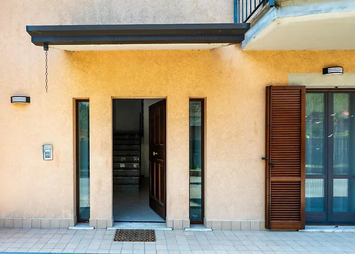 Guesthost - Casa Delle Vacanze *